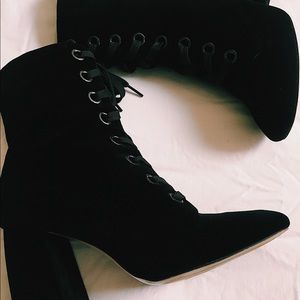 #bcbg mid calf boots✨ on hold!